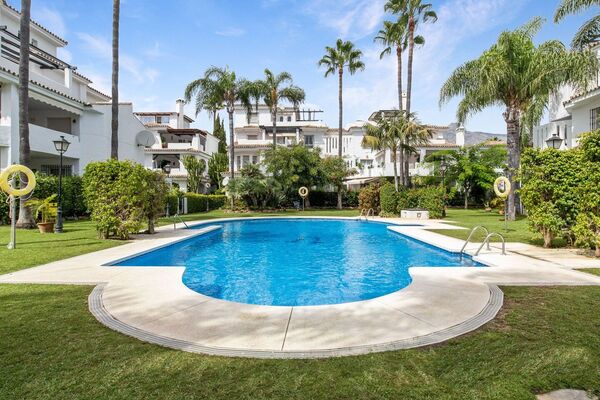 Townhouse for rent in Marbella