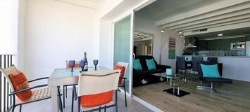 Frontline apartment in Puerto Banus