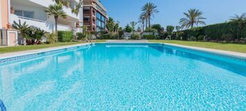 Apartamento en primera línea de playa en Marbella