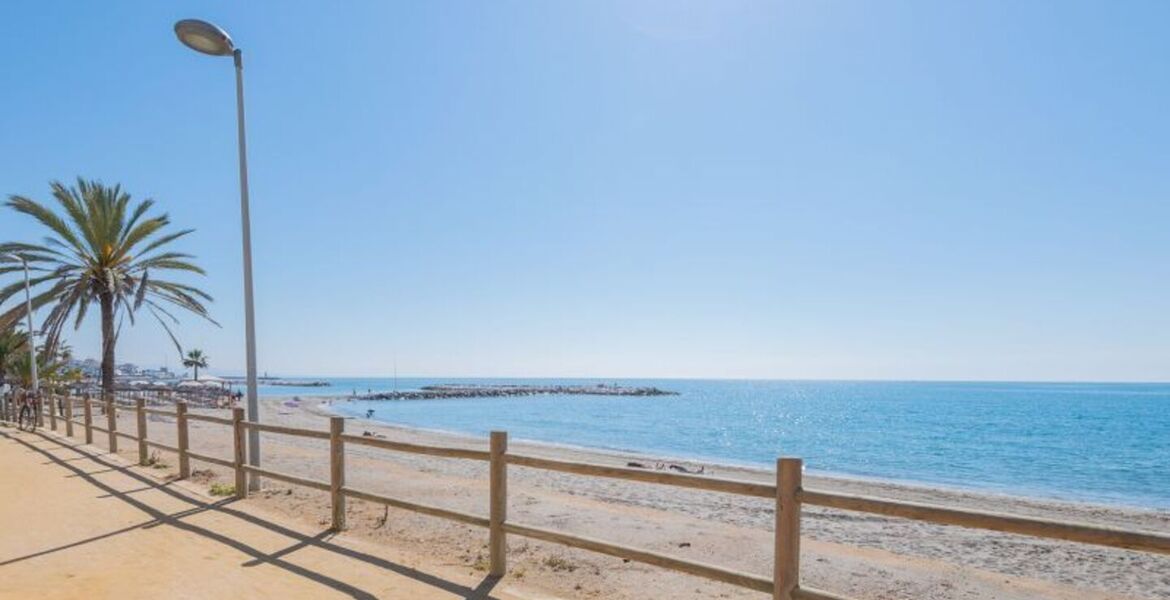 Apartamento en primera línea de playa en Marbella