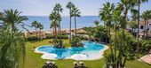 Luxury Villa in front of the beach