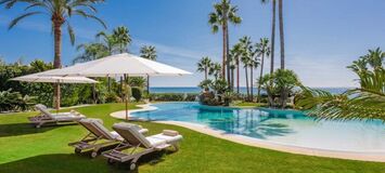 Luxury Villa in front of the beach