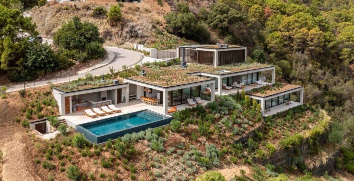 Villa moderna en alquiler en Benahavis