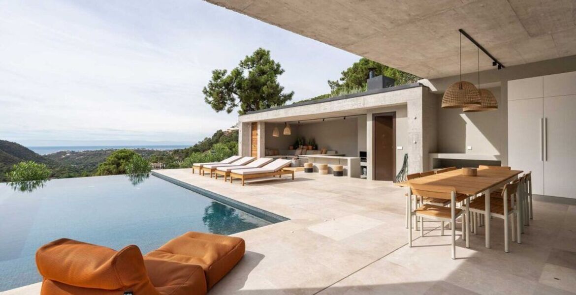 Villa moderna en alquiler en Benahavis