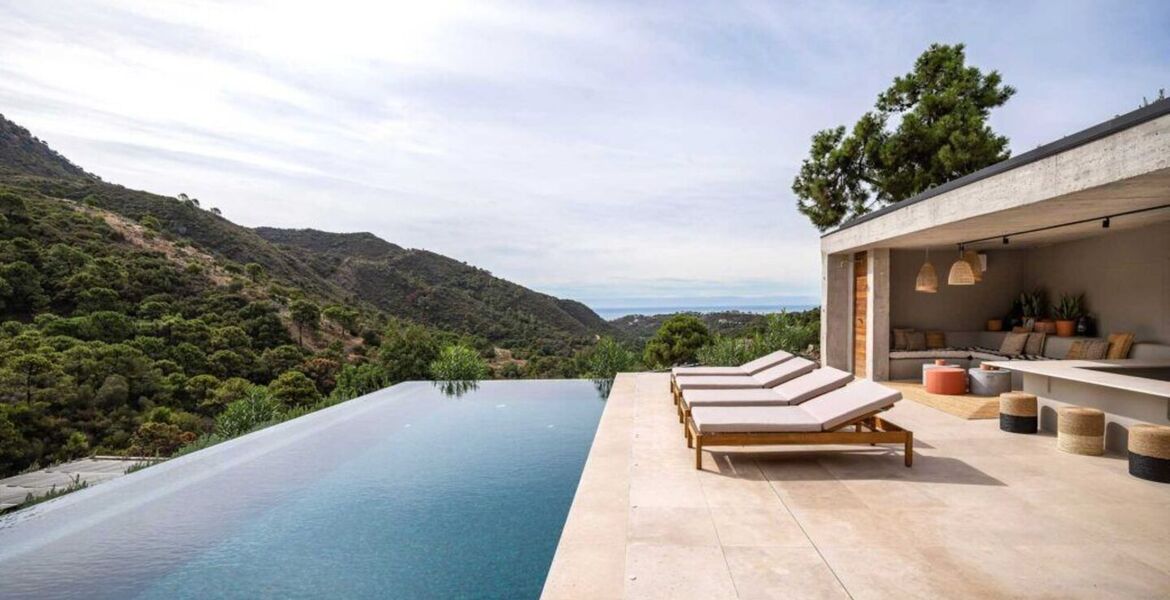 Villa moderna en alquiler en Benahavis