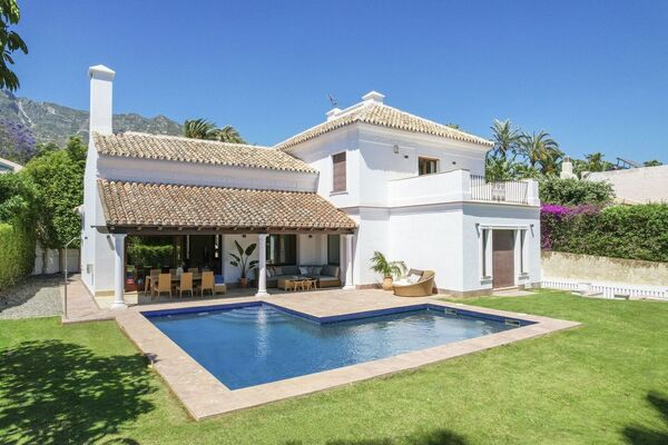 Villa en alquiler en Sierra Blanca Marbella