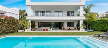 Villa for rent in Nueva Andalucia