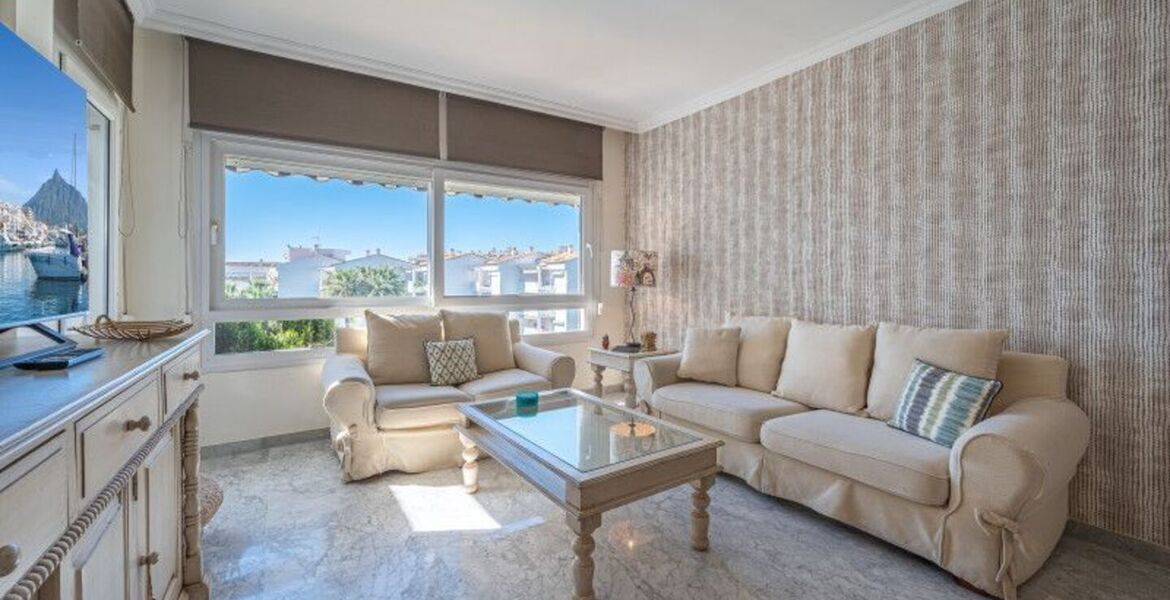 Apartment for rent in Puerto Banus