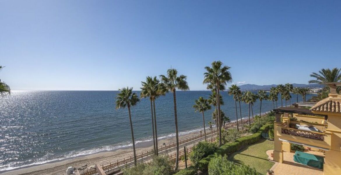 Penthouse en duplex à louer avec vue imprenable sur la mer