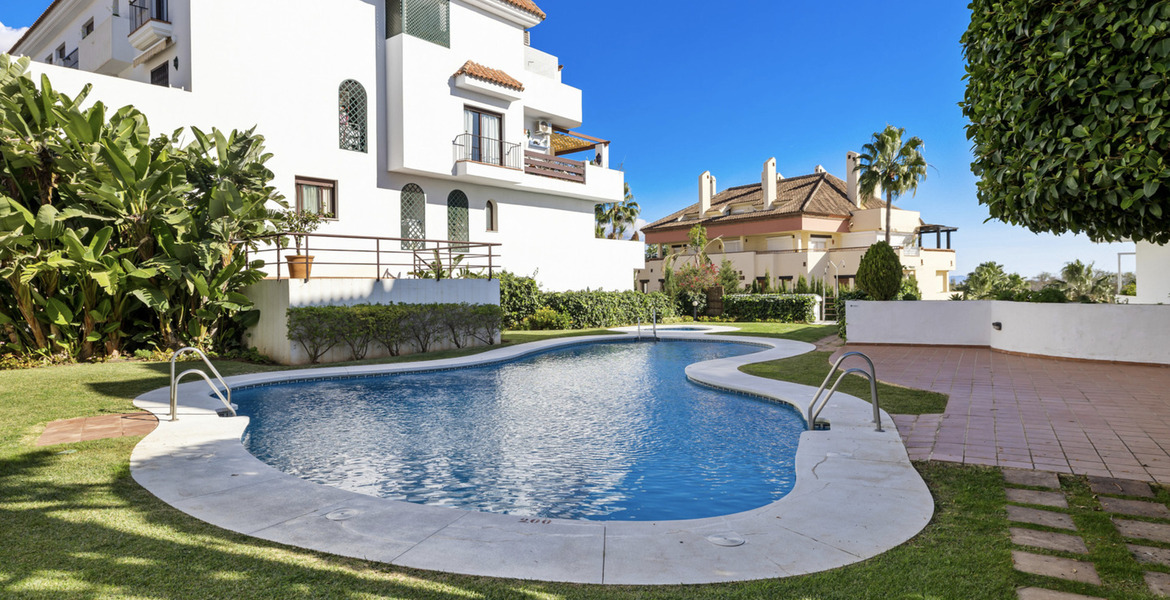 Marbella -Nueva Andalucía -Coto Real - Apartamento