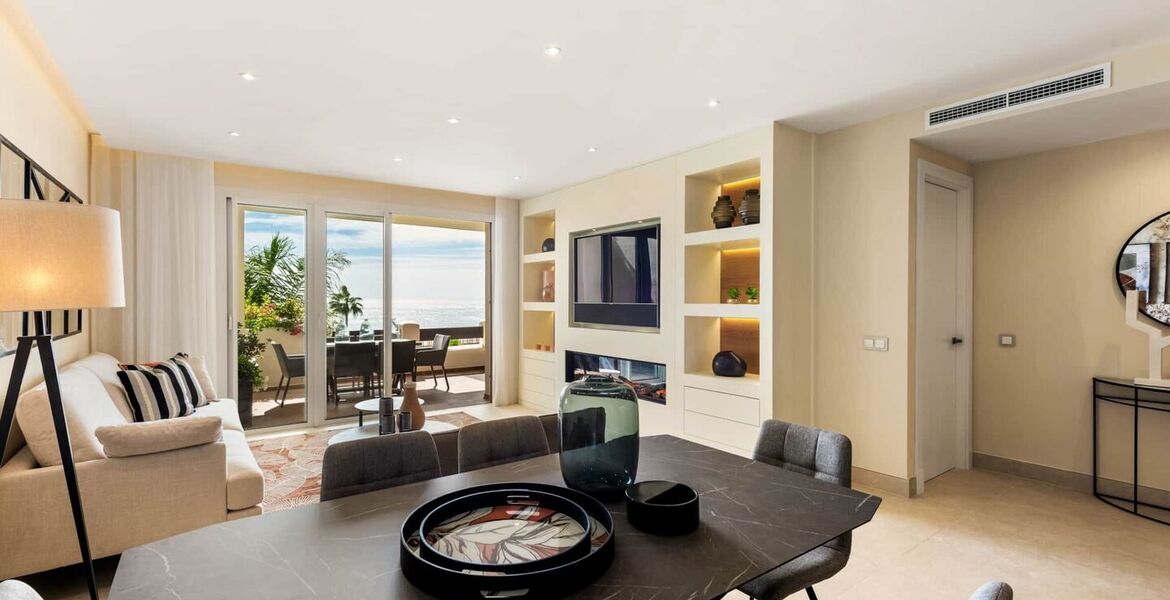 Frontline Luxury Apartment