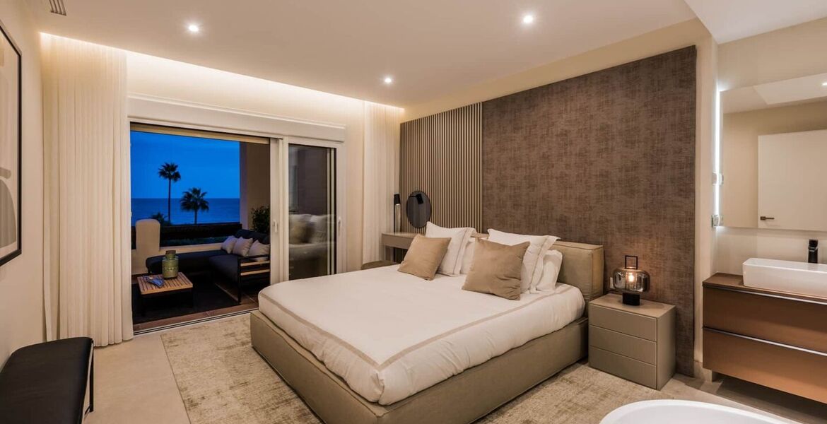 Frontline Luxury Apartment