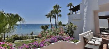 Apartment beachfront close to Laguna Banus