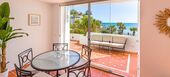 Apartment beachfront close to Laguna Banus