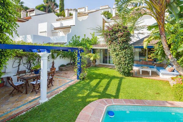 Townhouse for rent in Nueva Andalucia