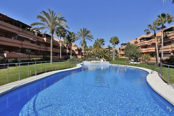 Apartment for rent in Embrujo Banus