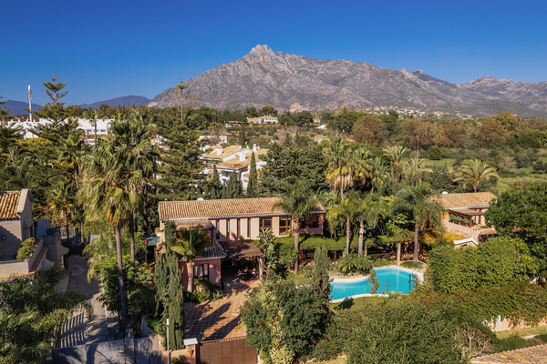 VILLA DE LUXE À MARBELLA  