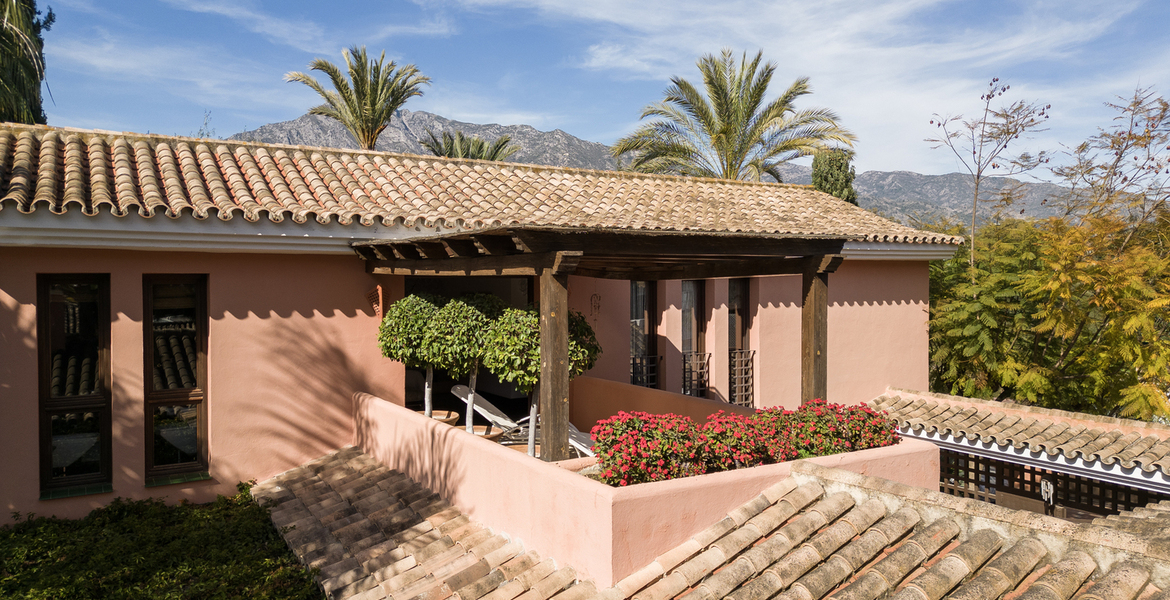 LUXURY VILLA IN MARBELLA  