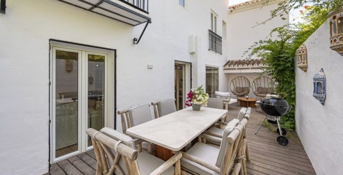 Townhouse for rent in Golden Mile