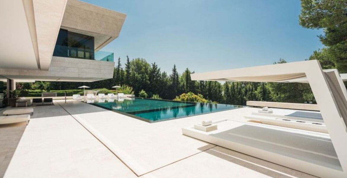 Villa for rent in Golden Mile Marbella