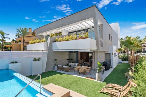 Maison de ville à louer à Nueva Andalucia Marbella