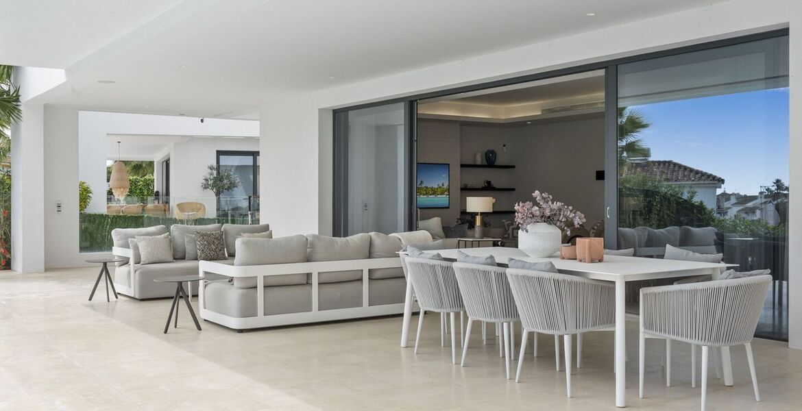 Villa for rent in Estepona