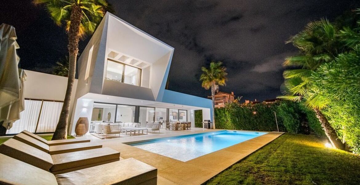 Villa for rent in Estepona