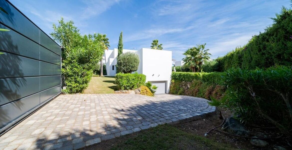 Villa for rent in Estepona
