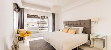 Este espléndido apartamento en esquina en Marina de Puente R