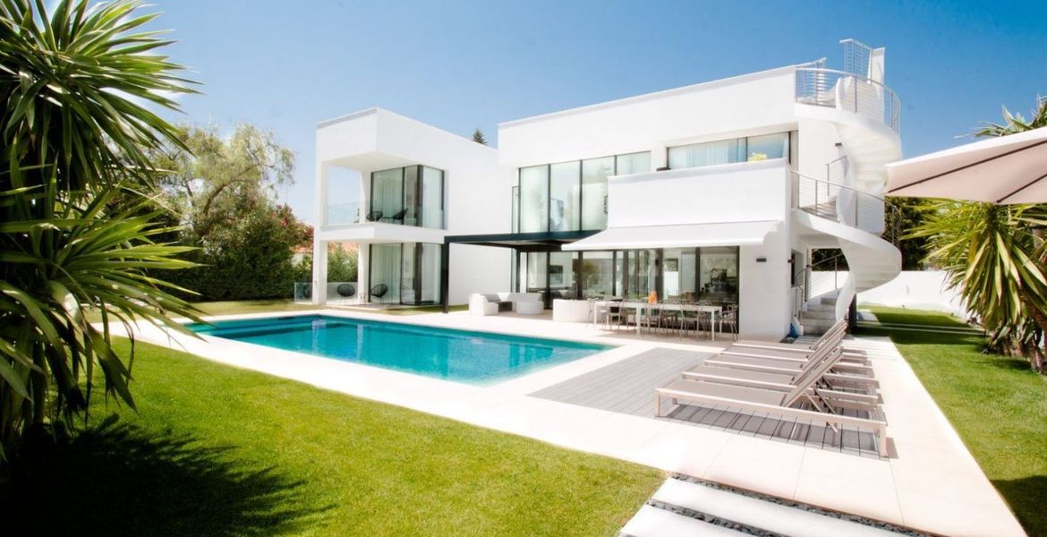 Luxury villa near Puerto Banus