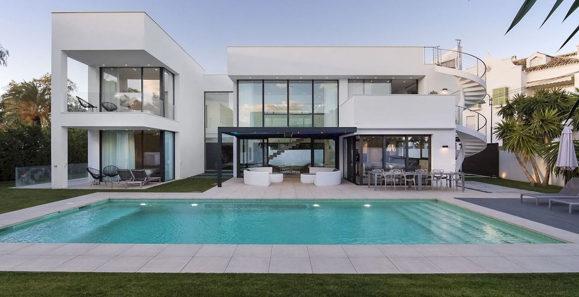 Luxury villa near Puerto Banus