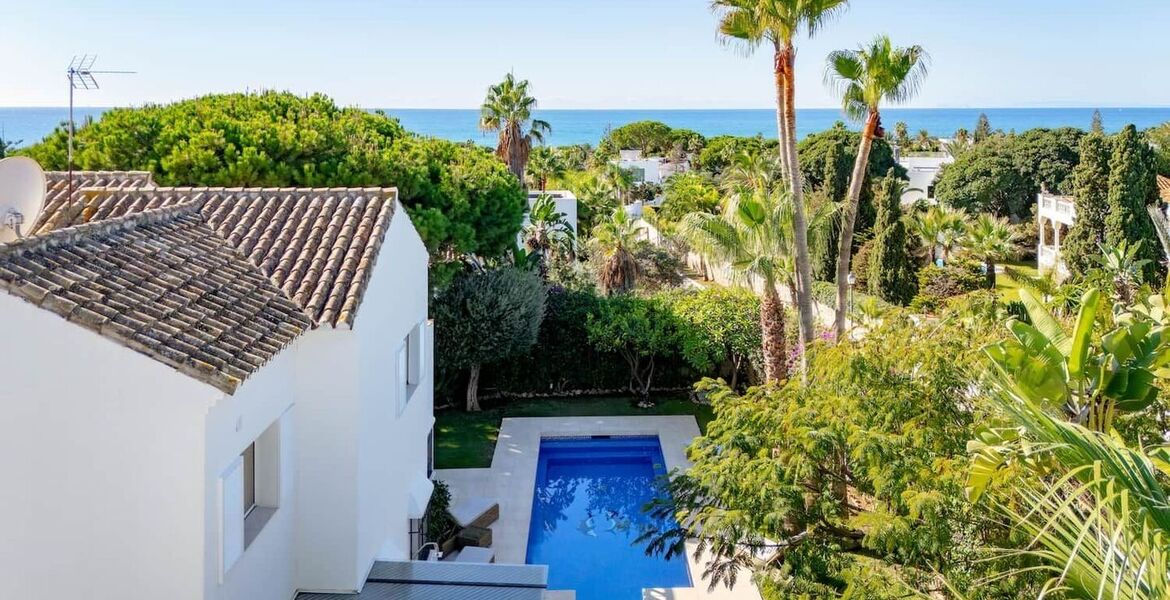 Luxury Villa in Marbella with Pool and Close to the Beach