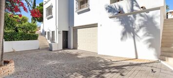 Luxury Villa in Marbella with Pool and Close to the Beach