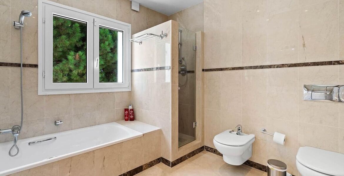 Luxury Villa in Marbella with Pool and Close to the Beach