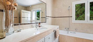 Luxury Villa in Marbella with Pool and Close to the Beach
