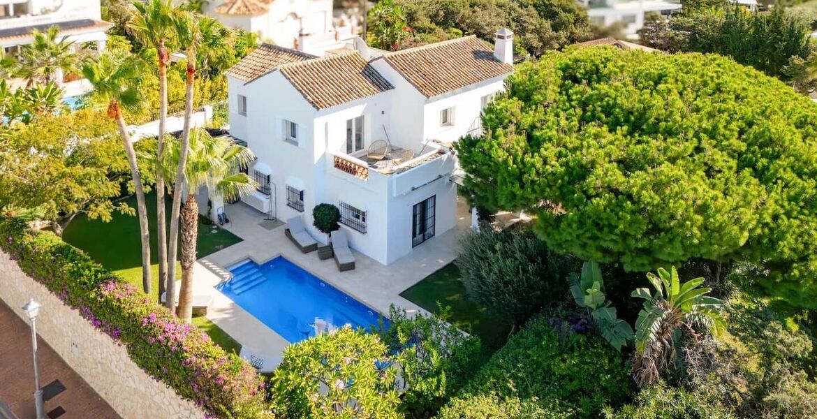 Luxury Villa in Marbella with Pool and Close to the Beach
