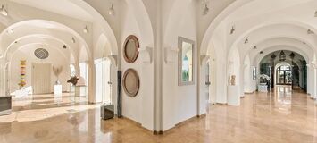 Beachfront Villa on Marbella's Golden Mile
