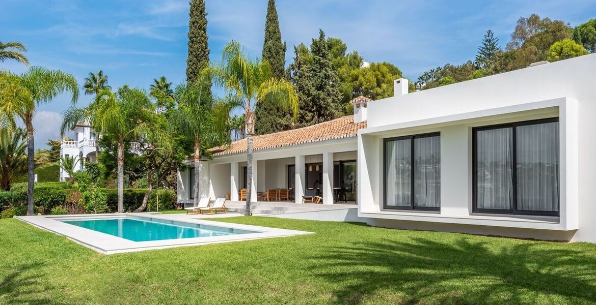 Вилла в El Paraíso Estepona с потрясающим видом