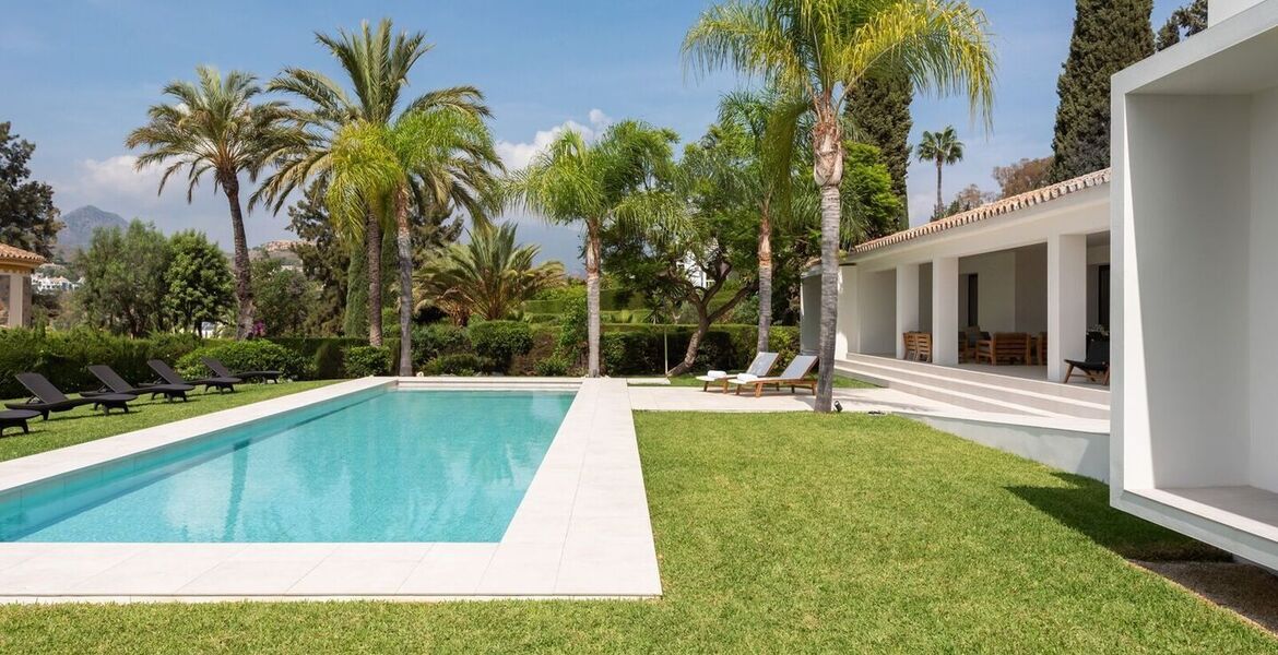 Вилла в El Paraíso Estepona с потрясающим видом