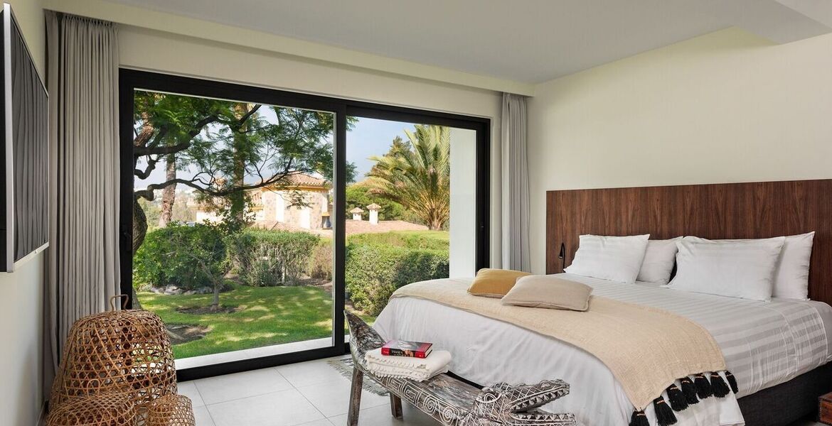 Вилла в El Paraíso Estepona с потрясающим видом