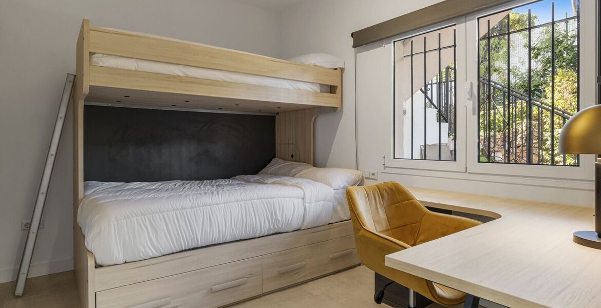 Appartement Élégant de 2 Chambres à Nueva Andalucía