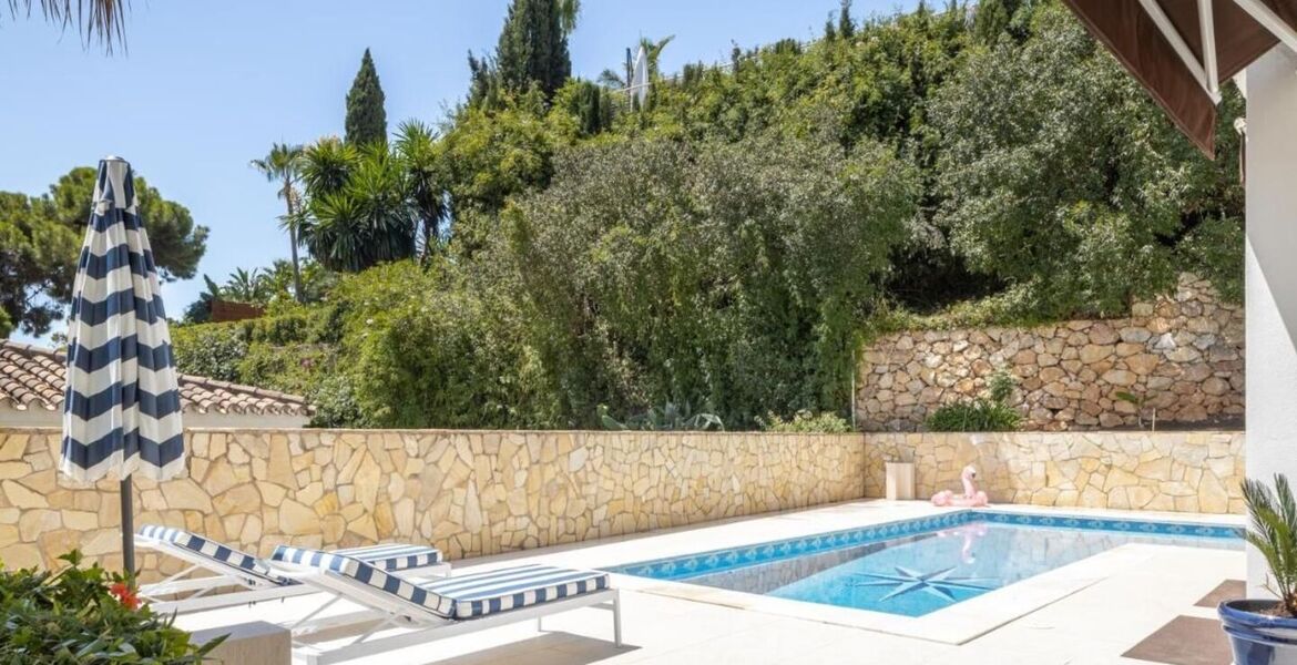 Villa de Luxe dans un Emplacement Prestigieux à Marbella