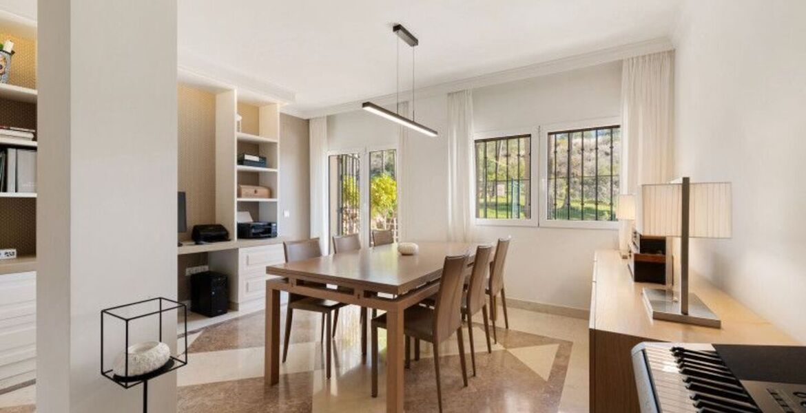 Elegant Duplex Penthouse in Marbella's Golden Mile