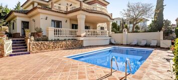 Superbe Villa dans un Cadre Paisible à Marbella
