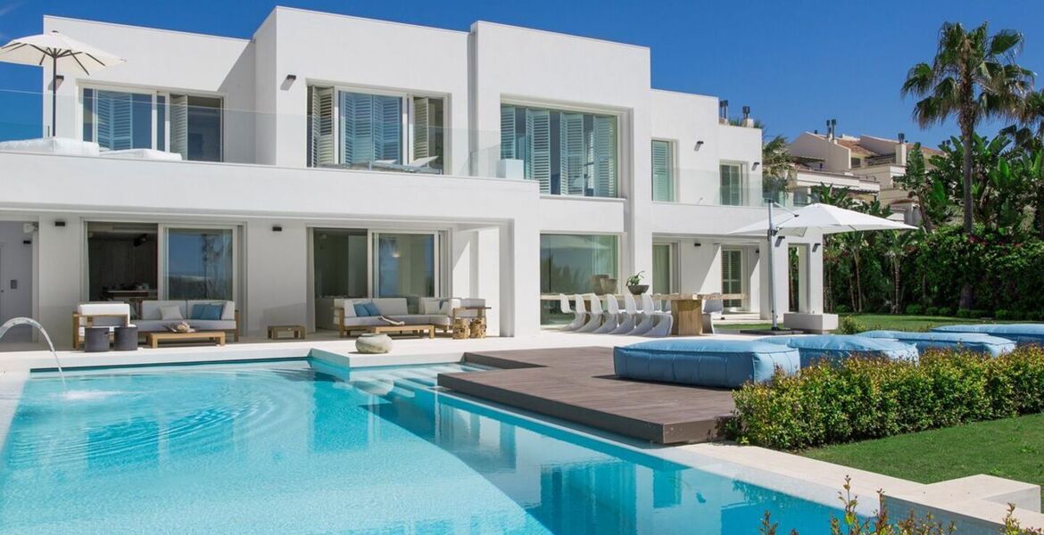 Luxury Villa for rent in Marbella Rio Verde Beach 