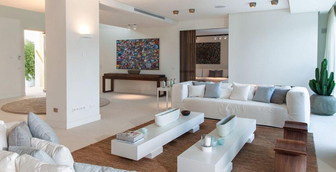 Luxury Villa for rent in Marbella Rio Verde Beach 