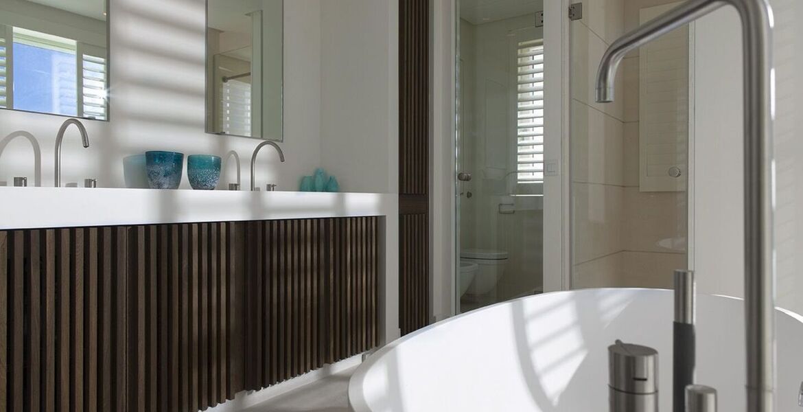 Luxury Villa for rent in Marbella Rio Verde Beach 