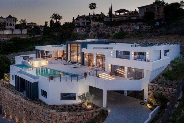 Villa avec Vues Panoramiques à El Paraíso Alto, Benahavís