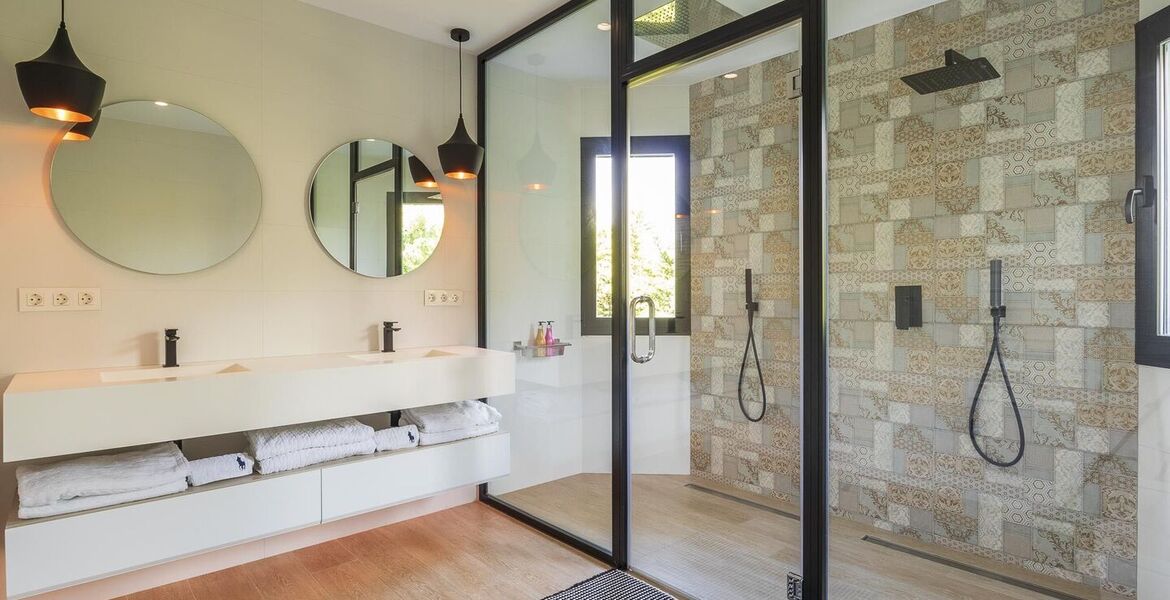 Villa luxueuse avec vue imprenable à Estepona