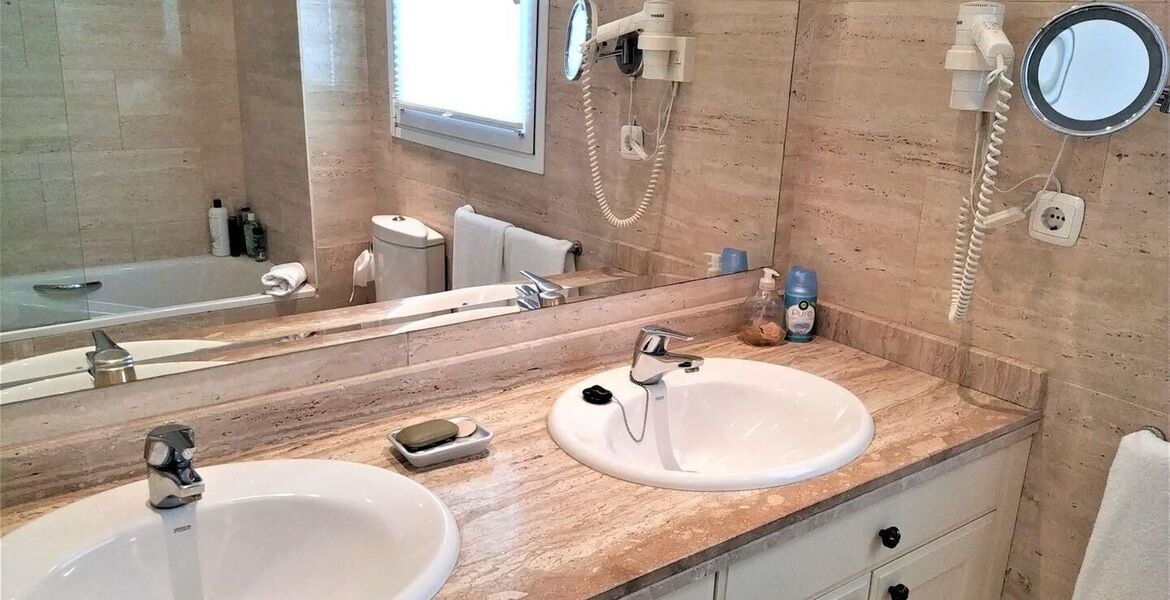 Appartement à louer à Playa Esmeralda, Marbella